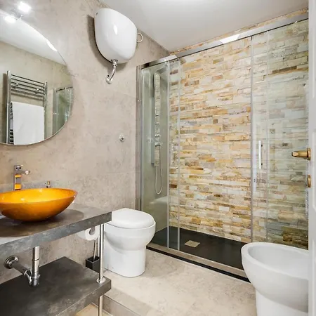 Apartamento Bmga L Glam Industrial 3-bed In Termini Roma