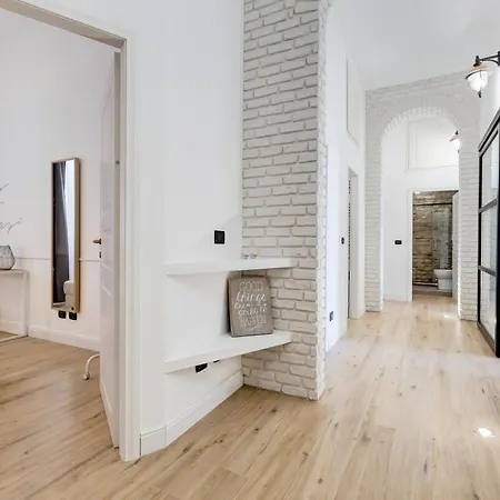 Bmga L Glam Industrial 3-bed In Termini Roma