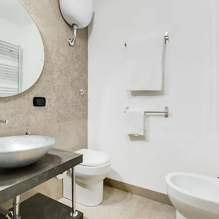 Bmga L Glam Industrial 3-bed In Termini Roma