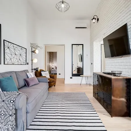 Bmga L Glam Industrial 3-bed In Termini