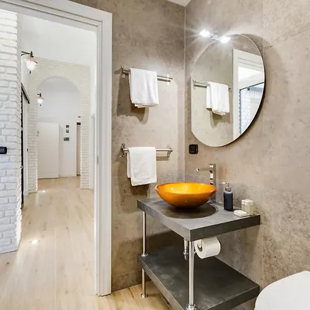 Apartamento Bmga L Glam Industrial 3-bed In Termini