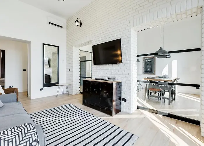 Bmga L Glam Industrial 3-bed In Termini * Ρώμη