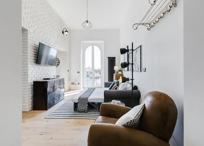 Bmga L Glam Industrial 3-bed In Termini Διαμέρισμα