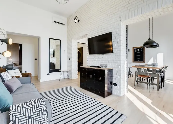 Bmga L Glam Industrial 3-bed In Termini Διαμέρισμα