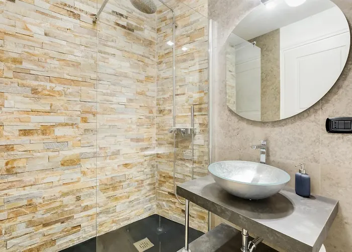 Bmga L Glam Industrial 3-bed In Termini Ρώμη